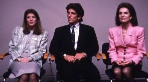 Jackie Onassis, Caroline Kennedy, John Kennedy Jr., 1989  Boston.jpg